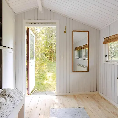 Colourful Details In Wooden House On Nature Plot Casa vacanze Vig